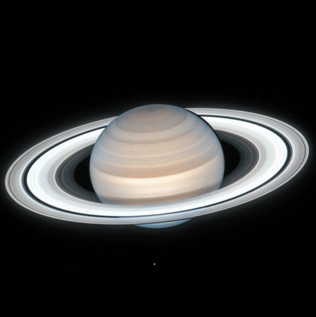 picture of Saturn